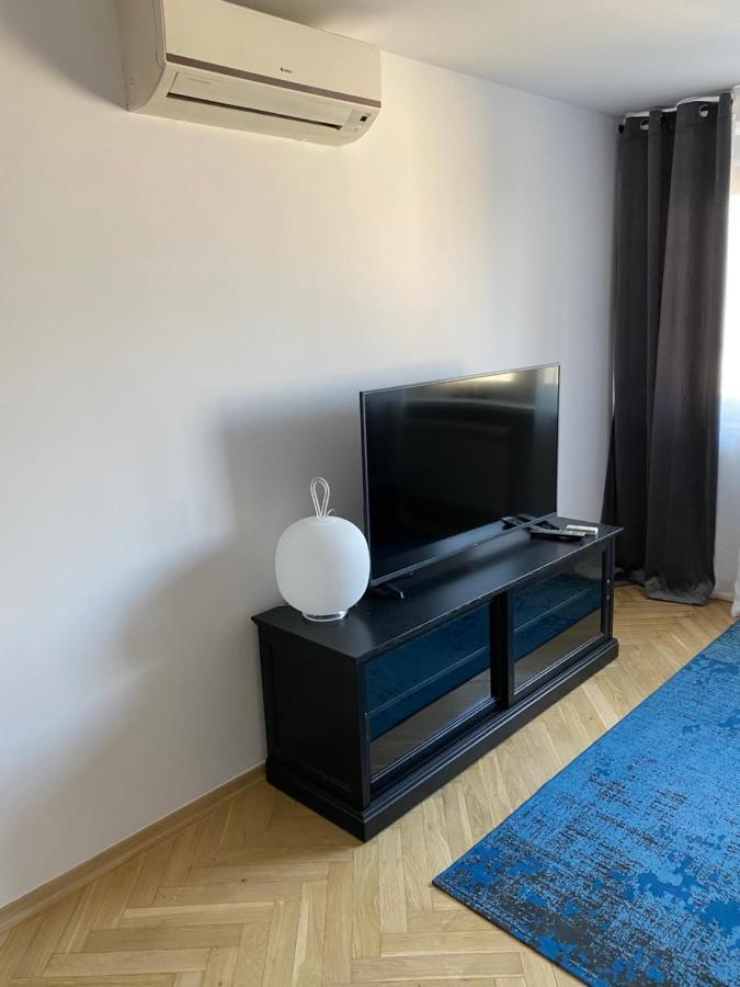 Appartement Apartament Emilian à Varsovie Extérieur photo